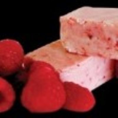 Raspberry and Cream 160 Gram Bar